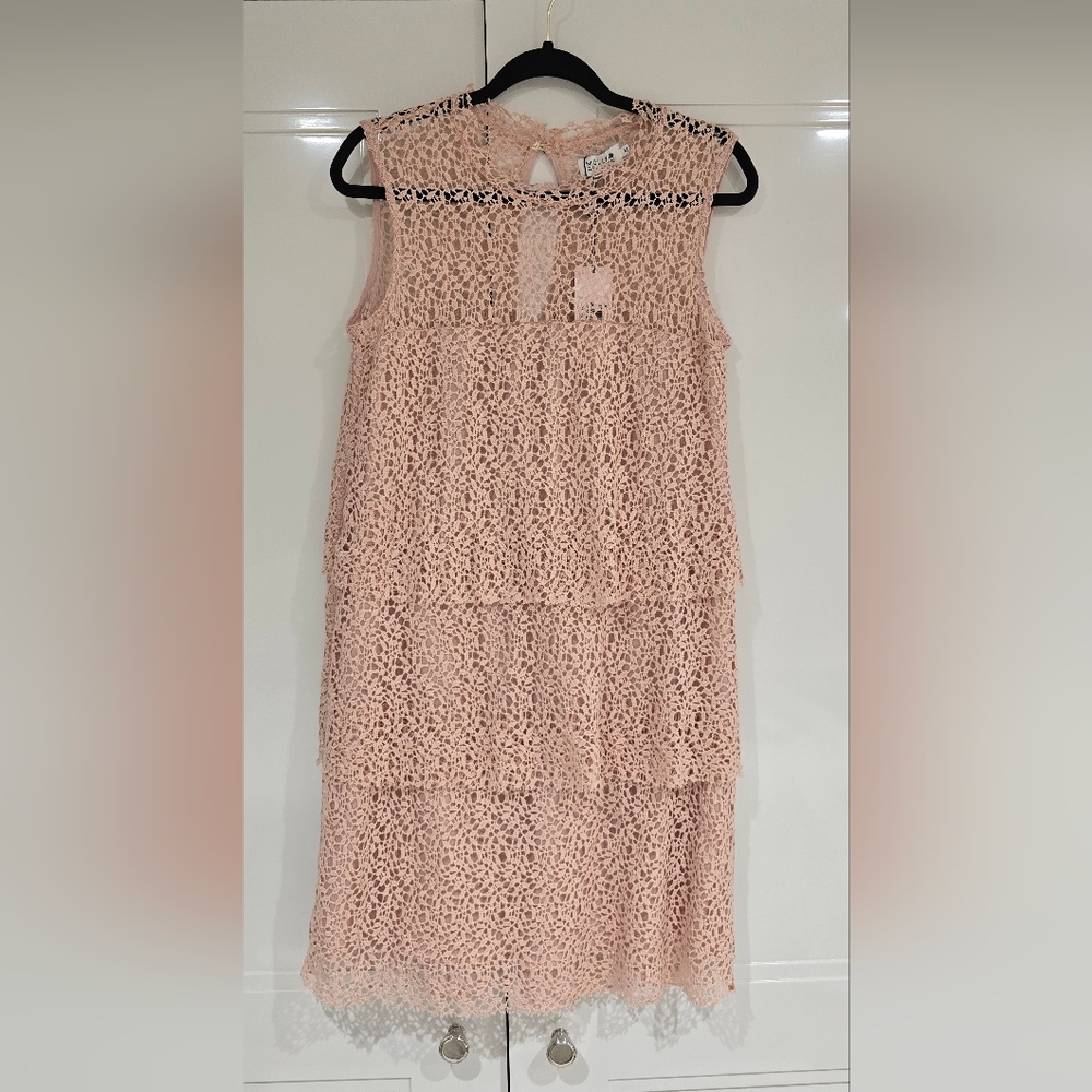 Gorgeous Pink Crochet Lace Sleeveless 3 Tiered Dress By Molly Bracken Size M